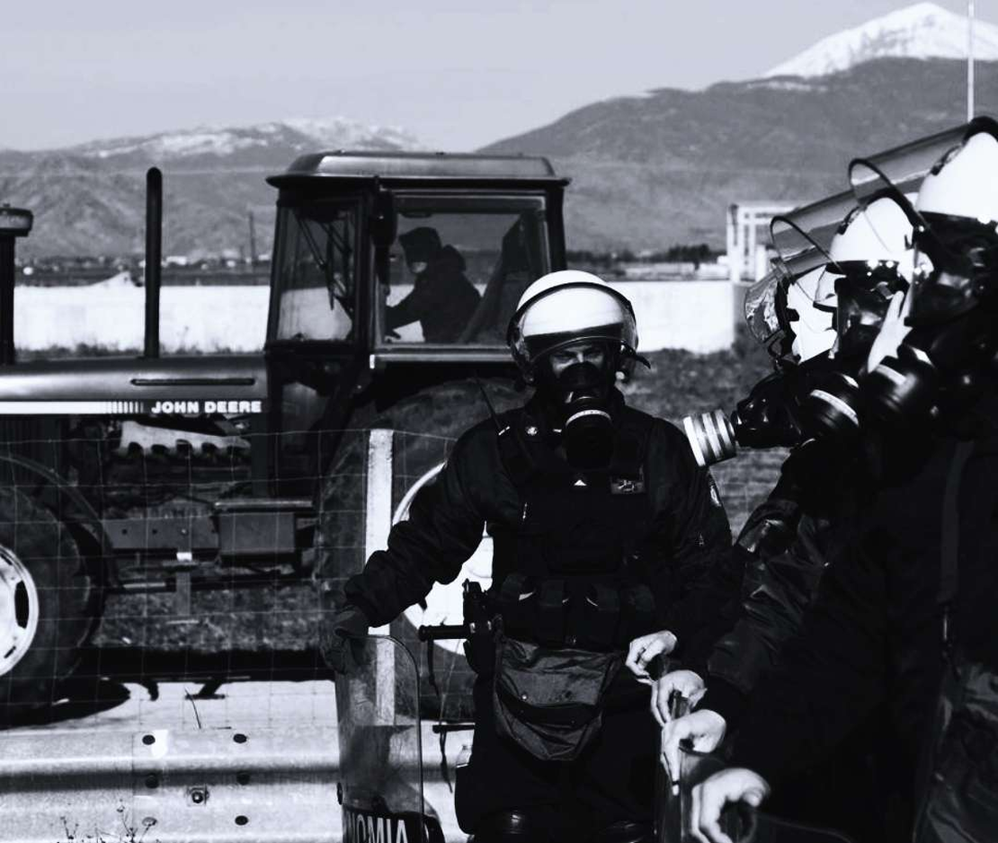 Στο πλάι όσων αγωνίζονται για τη Ζωή, το Ψωμί και την Ελευθερία τους.